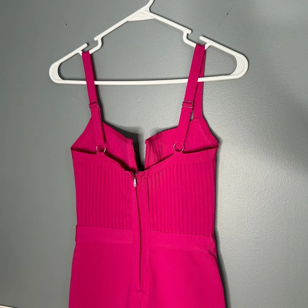 Fashion Nova‎ Misty Bandage Jumpsuit Magenta Pink Flare Leg Plunging V-Neck XS